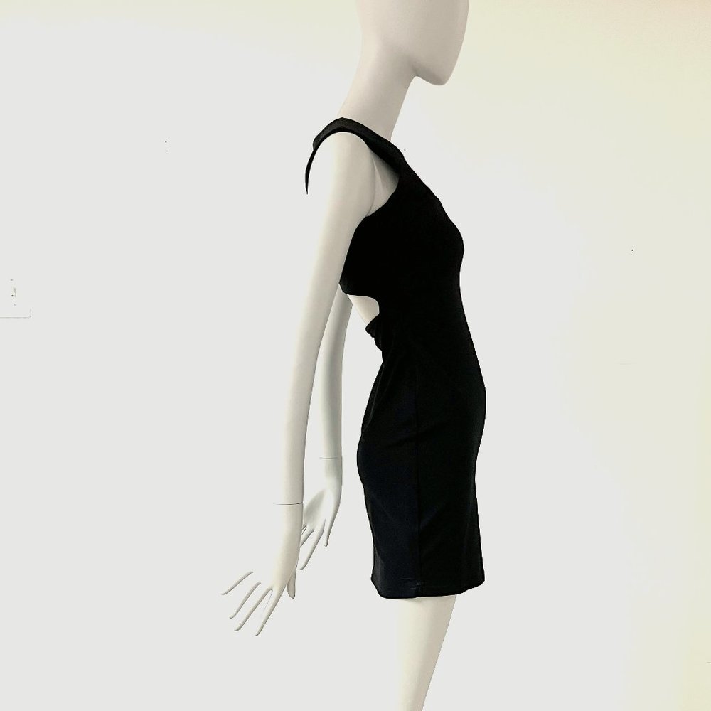 Susana Monaco XS Black Boatneck Sleeveless Fitted Mini Dress with Cut Out Back